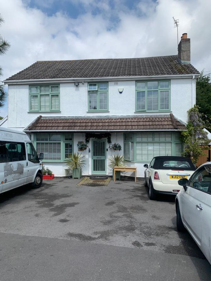 Barrs Court Beds Bed & Breakfast Warmley Exterior foto